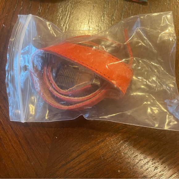 Born Wedges in Red all Leather.  They size 6 - Picture 5 of 7